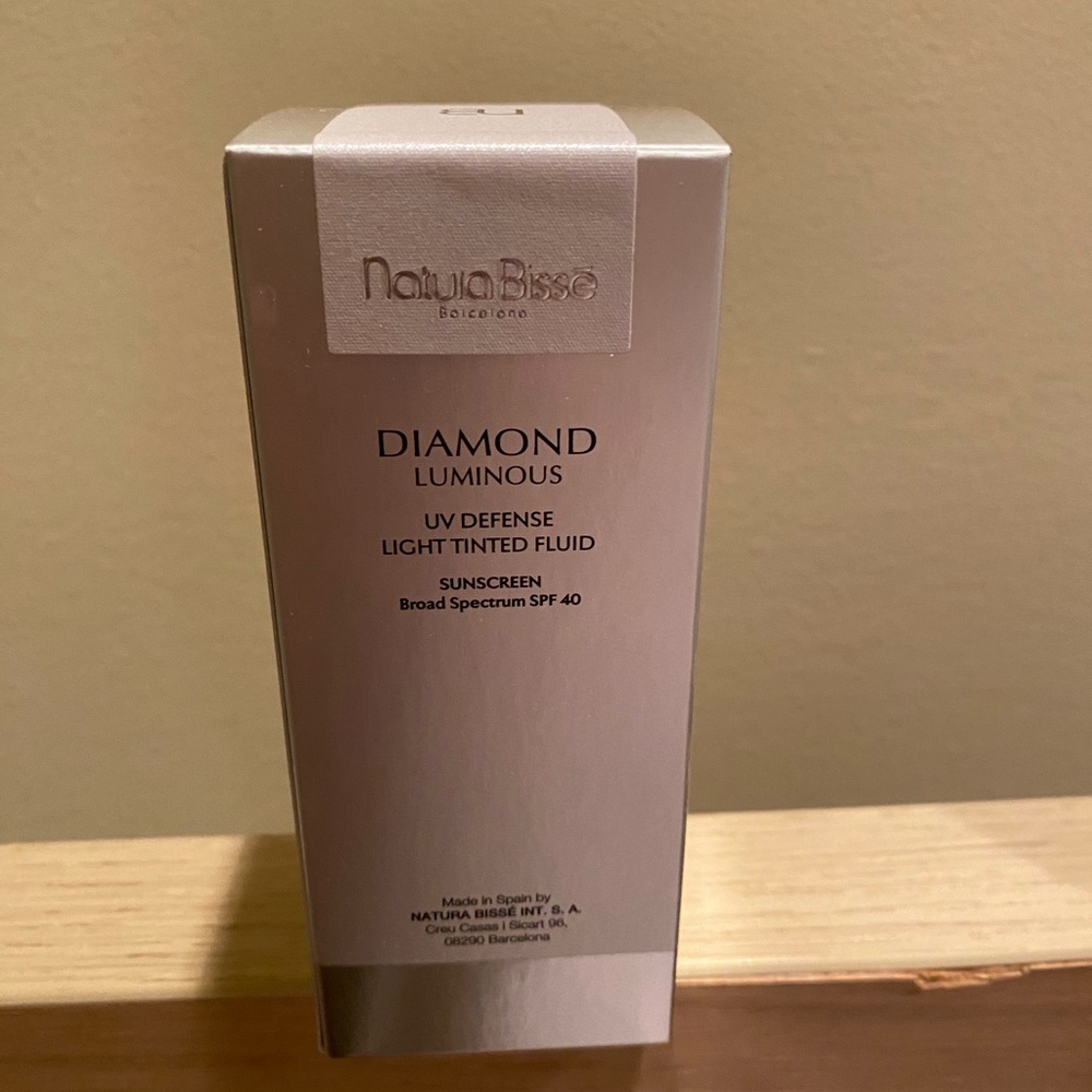 Natura Bisse Diamond Luminous UV Defense SPF 40